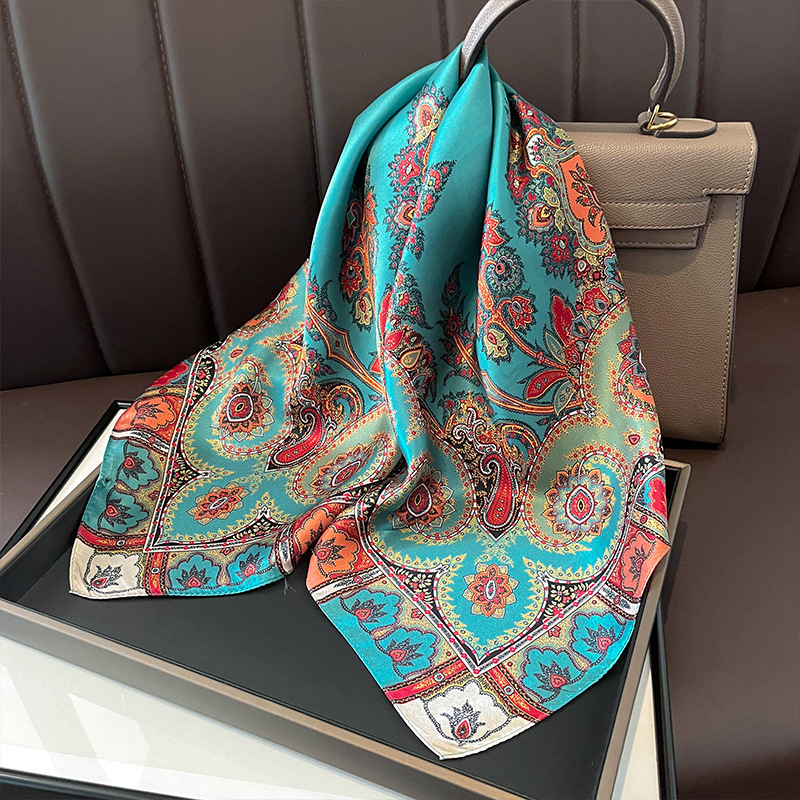 Bufanda cuadrada de seda autén - Silk Tie Woven reseña y precio